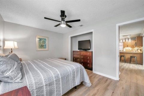 Casa en venta en Tarpon Springs, Florida, 3 dormitorios, 180.14 m2 № 2100066 - foto 28