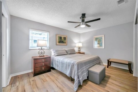 Casa en venta en Tarpon Springs, Florida, 3 dormitorios, 180.14 m2 № 2100066 - foto 25