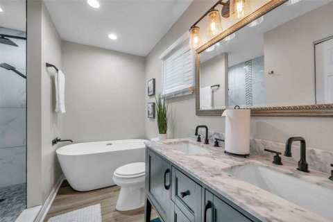 Casa en venta en Tarpon Springs, Florida, 3 dormitorios, 180.14 m2 № 2100066 - foto 29
