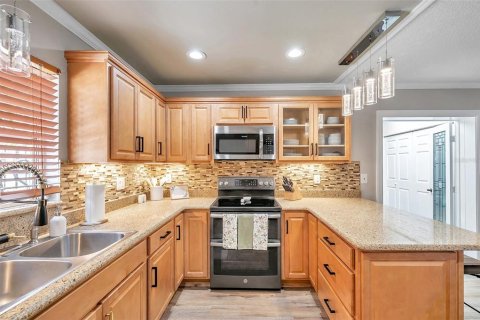 Casa en venta en Tarpon Springs, Florida, 3 dormitorios, 180.14 m2 № 2100066 - foto 22