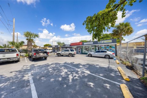 Commercial property in Fort Lauderdale, Florida № 2085582 - photo 4