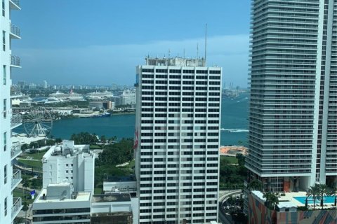 Copropriété à louer à Miami, Floride: 2 chambres, 96.25 m2 № 1974016 - photo 21