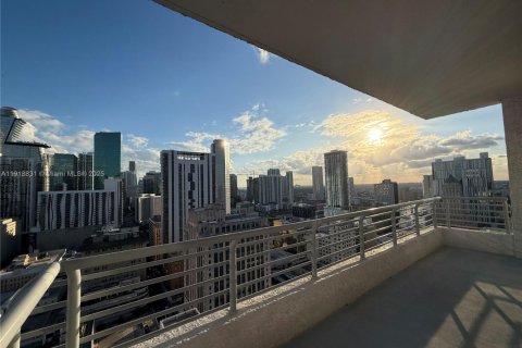 Copropriété à louer à Miami, Floride: 2 chambres, 96.25 m2 № 1974016 - photo 18