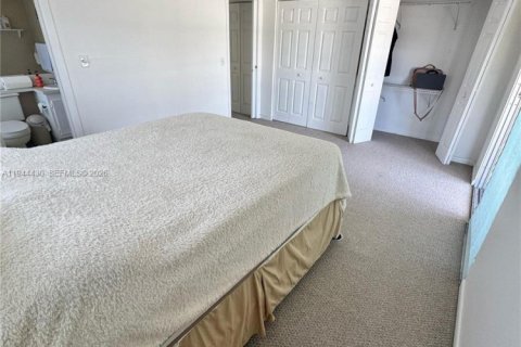 Condominio en venta en Deerfield Beach, Florida, 1 dormitorio, 65.03 m2 № 2020212 - foto 14