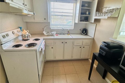Condominio en venta en Deerfield Beach, Florida, 1 dormitorio, 65.03 m2 № 2020212 - foto 9