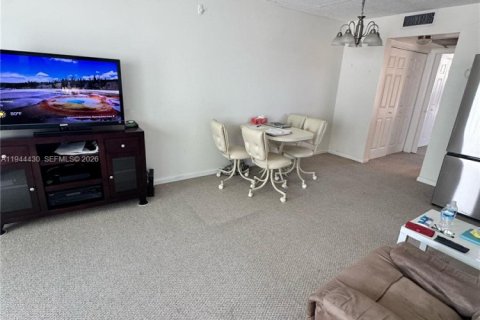 Condominio en venta en Deerfield Beach, Florida, 1 dormitorio, 65.03 m2 № 2020212 - foto 6