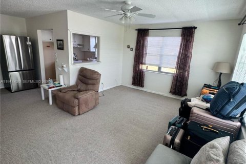 Condominio en venta en Deerfield Beach, Florida, 1 dormitorio, 65.03 m2 № 2020212 - foto 8