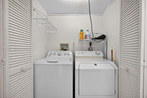 Condo in Jupiter, Florida, 2 bedrooms  № 1986823 - photo 22