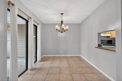 Condo in Jupiter, Florida, 2 bedrooms  № 1986823 - photo 21