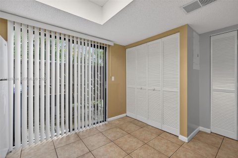 Condo in Jupiter, Florida, 2 bedrooms  № 1986823 - photo 25
