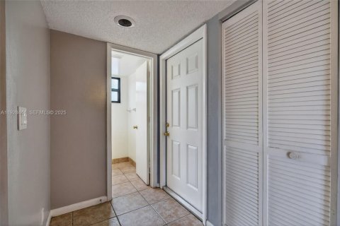 Condo in Jupiter, Florida, 2 bedrooms  № 1986823 - photo 4