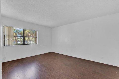 Copropriété à louer à Weston, Floride: 2 chambres, 102.75 m2 № 1976947 - photo 18