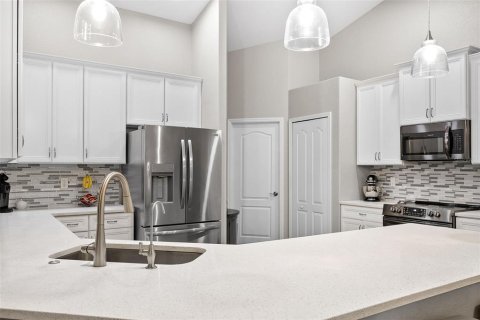 Casa en venta en Port Charlotte, Florida, 5 dormitorios, 274.15 m2 № 1909954 - foto 23