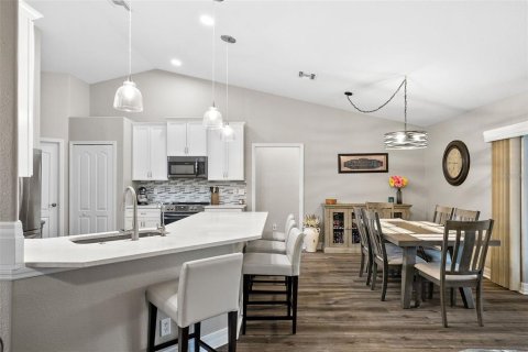 Casa en venta en Port Charlotte, Florida, 5 dormitorios, 274.15 m2 № 1909954 - foto 19