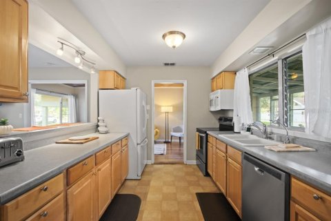 Villa ou maison à vendre à Clearwater, Floride: 2 chambres, 124.12 m2 № 2318885 - photo 10