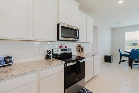 House in Bradenton, Florida 4 bedrooms, 263.66 sq.m. № 2222065 - photo 27
