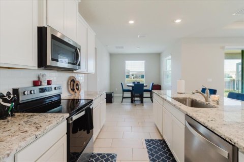 House in Bradenton, Florida 4 bedrooms, 263.66 sq.m. № 2222065 - photo 26