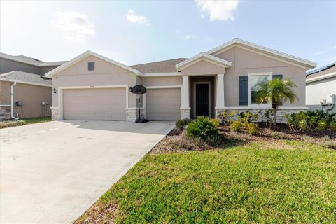 House in Bradenton, Florida 4 bedrooms, 263.66 sq.m. № 2222065 - photo 3