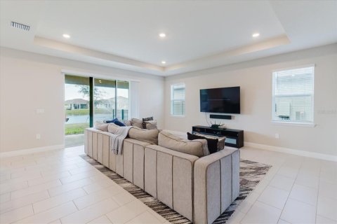 House in Bradenton, Florida 4 bedrooms, 263.66 sq.m. № 2222065 - photo 18
