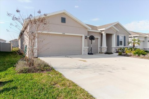 House in Bradenton, Florida 4 bedrooms, 263.66 sq.m. № 2222065 - photo 5