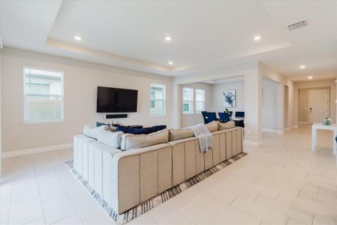 House in Bradenton, Florida 4 bedrooms, 263.66 sq.m. № 2222065 - photo 17