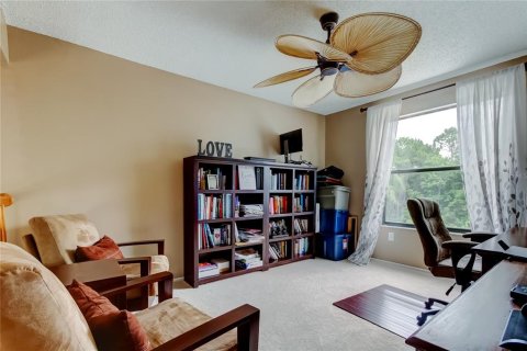 House in Tampa, Florida 3 bedrooms, 215.35 sq.m. № 1777953 - photo 28