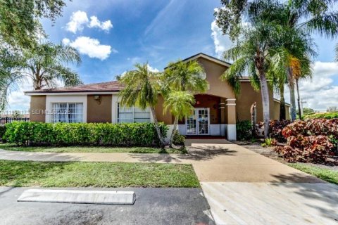 Condo à West Palm Beach, Floride, 3 chambres  № 2060431