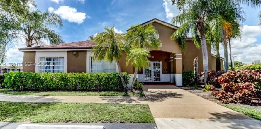 Condo à West Palm Beach, Floride, 3 chambres  № 2060431