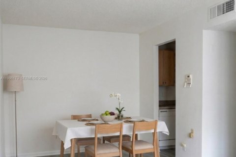 Copropriété à vendre à West Palm Beach, Floride: 3 chambres, 86.4 m2 № 2060431 - photo 9