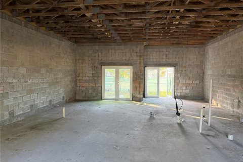 Adosado en venta en Miami Gardens, Florida, 3 dormitorios, 97.45 m2 № 2027489 - foto 7