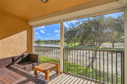 Condominio en alquiler en Davie, Florida, 2 dormitorios, 105.91 m2 № 1953053 - foto 14