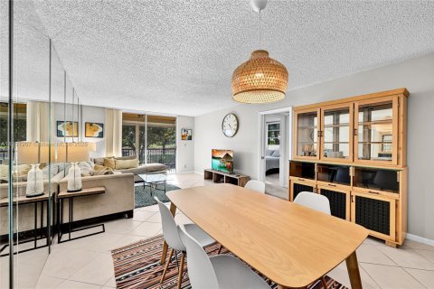 Condominio en alquiler en Davie, Florida, 2 dormitorios, 105.91 m2 № 1953053 - foto 8