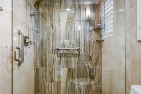 Купить кондоминиум в Юпитер, Флорида 2 спальни, 109.44м2, № 1975567 - фото 27