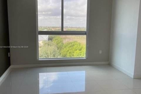 Condo in Doral, Florida, 3 bedrooms  № 1953772 - photo 3