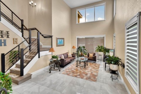 House in Miramar, Florida 5 bedrooms, 306.21 sq.m. № 2173307 - photo 2