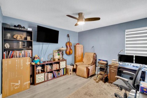 House in Miramar, Florida 5 bedrooms, 306.21 sq.m. № 2173307 - photo 9
