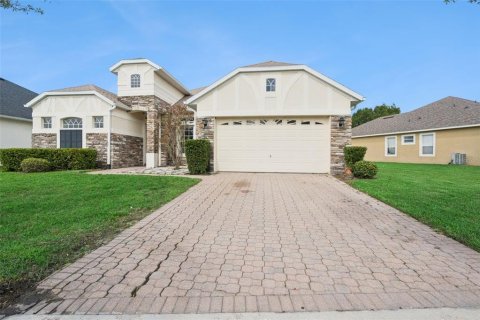House in Orlando, Florida 4 bedrooms, 212.28 sq.m. № 2372898