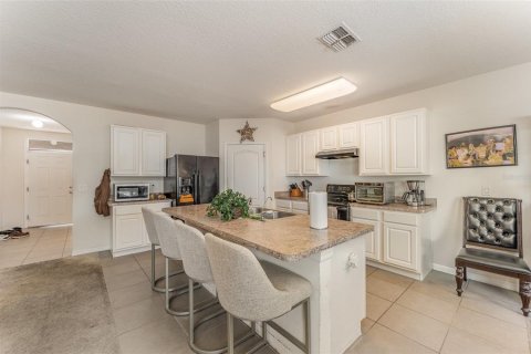 Casa en venta en Winter Haven, Florida, 5 dormitorios, 250.46 m2 № 1735422 - foto 11