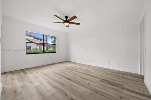 Купить кондоминиум в Форт Майерс, Флорида 3 комнаты, 97.64м2, № 1922930 - фото 22