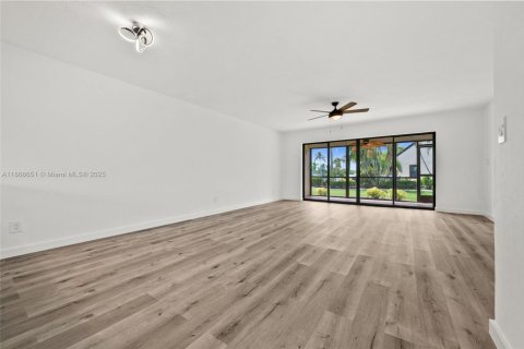 Купить кондоминиум в Форт Майерс, Флорида 3 комнаты, 97.64м2, № 1922930 - фото 19