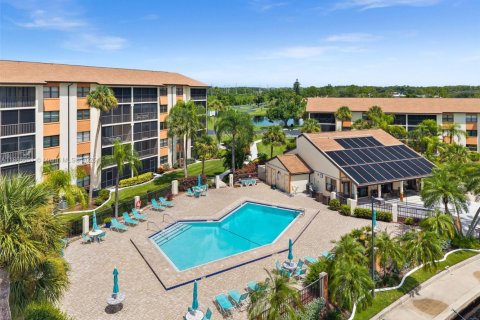 Купить кондоминиум в Форт Майерс, Флорида 3 комнаты, 97.64м2, № 1922930 - фото 4