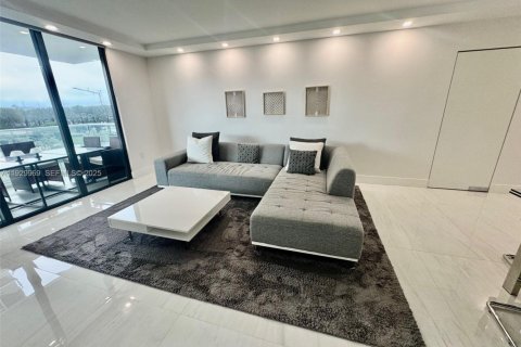 Condominio en venta en Bal Harbour, Florida, 3 dormitorios, 156.82 m2 № 1989137 - foto 16