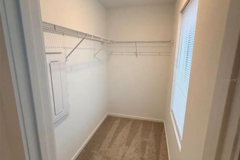 Townhouse in Davenport, Florida 3 bedrooms, 132.2 sq.m. № 2379634 - photo 13
