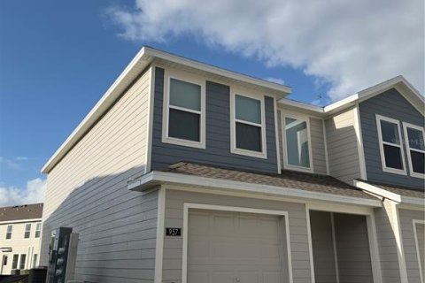 Townhouse in Davenport, Florida 3 bedrooms, 132.2 sq.m. № 2379634 - photo 2