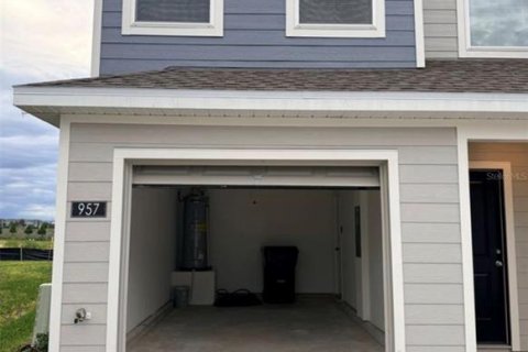 Townhouse in Davenport, Florida 3 bedrooms, 132.2 sq.m. № 2379634 - photo 5
