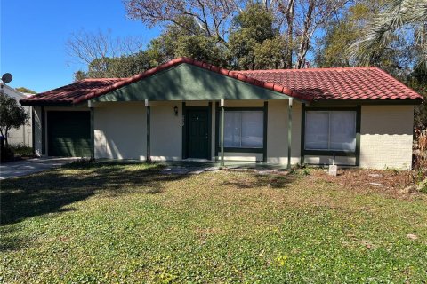 House in Orlando, Florida 2 bedrooms, 121.89 sq.m. № 2224341 - photo 22