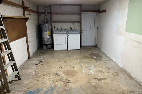 House in Orlando, Florida 2 bedrooms, 121.89 sq.m. № 2224341 - photo 16