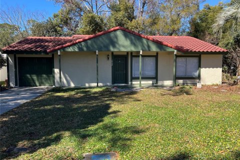 House in Orlando, Florida 2 bedrooms, 121.89 sq.m. № 2224341 - photo 20