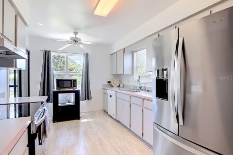 Villa ou maison à vendre à Lakeland, Floride: 2 chambres, 107.95 m2 № 2100833 - photo 20