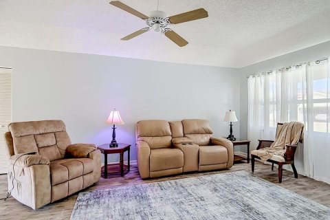Villa ou maison à vendre à Lakeland, Floride: 2 chambres, 107.95 m2 № 2100833 - photo 10